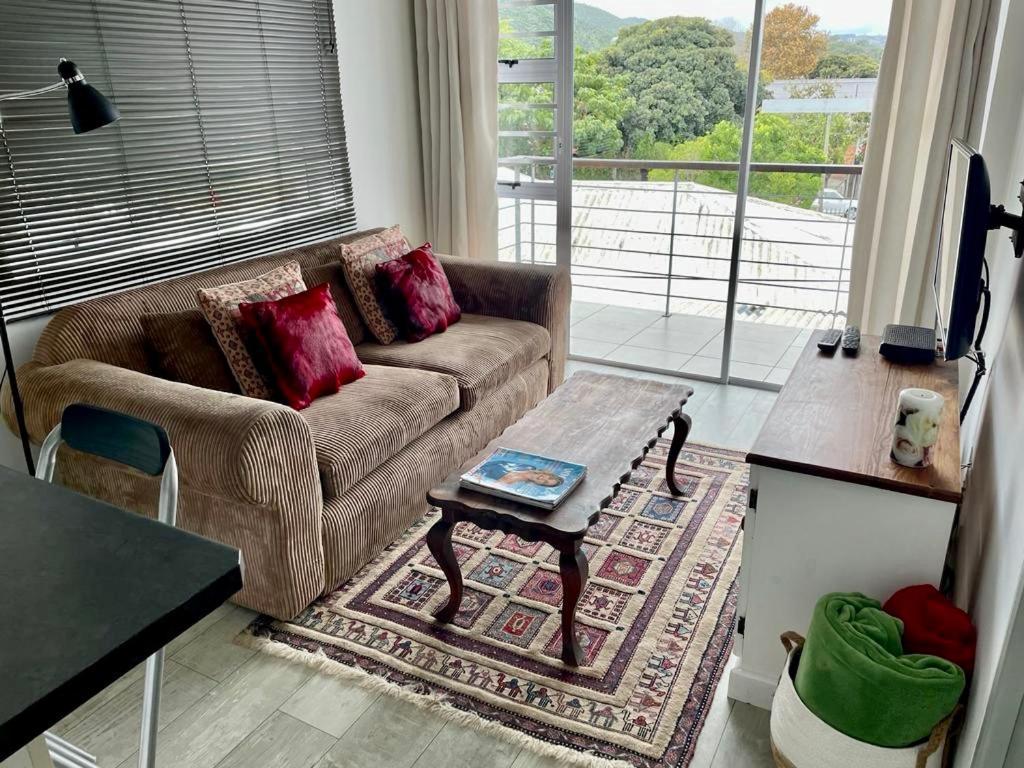Perfect Knysna Getaway - Little Nest Studio Apartment ภายนอก รูปภาพ