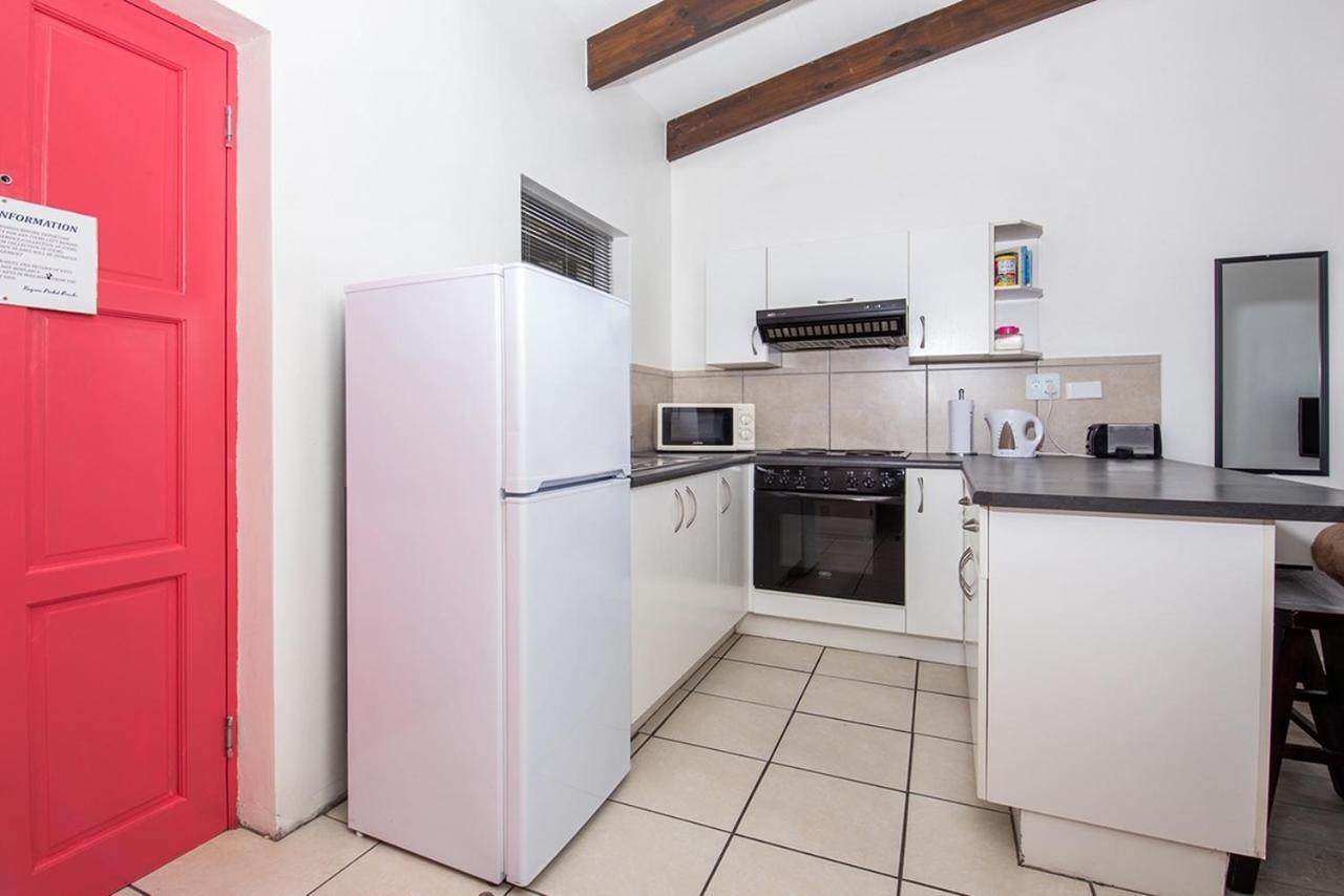 Perfect Knysna Getaway - Little Nest Studio Apartment ภายนอก รูปภาพ