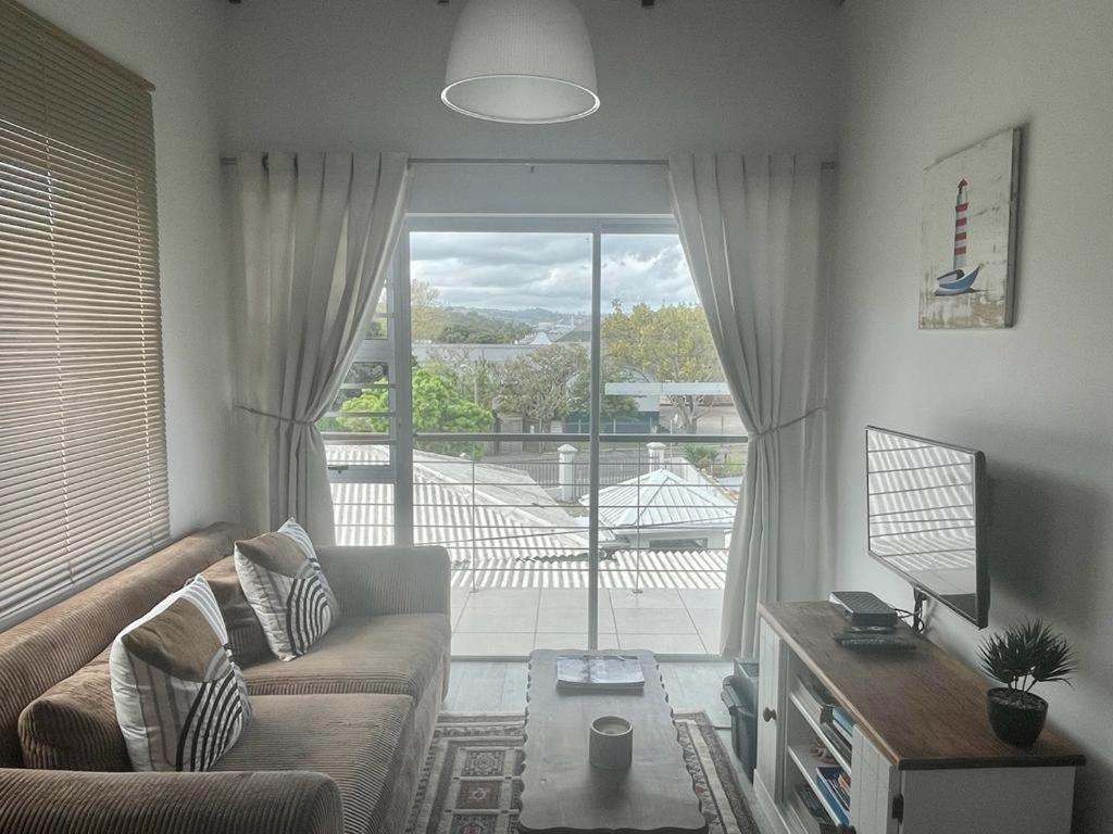 Perfect Knysna Getaway - Little Nest Studio Apartment ภายนอก รูปภาพ